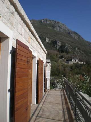 Дома для отпуска Villa Lidija Будва Дом с 3 спальнями и террасой-40