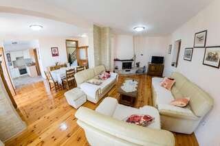 Дома для отпуска Villa Lidija Будва Дом с 3 спальнями и террасой-89